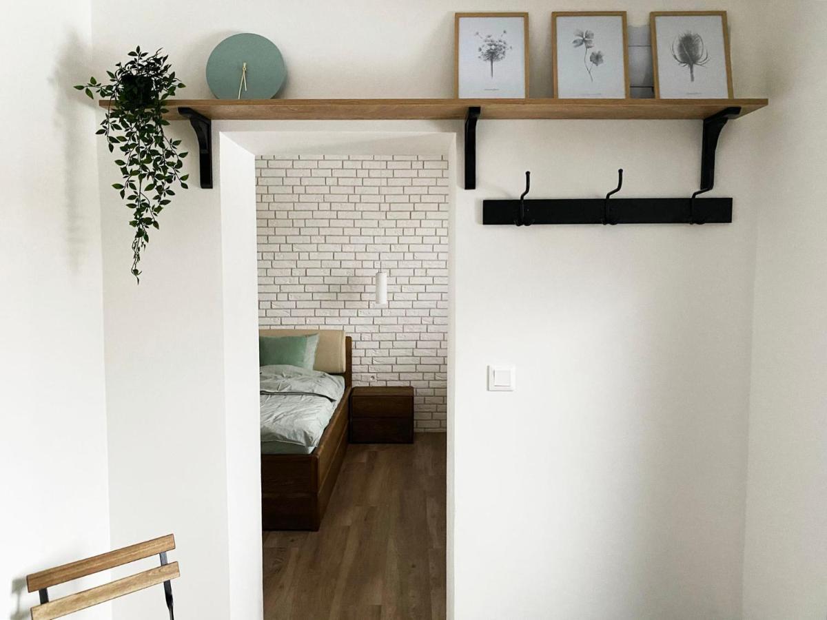Apartmany Elli Mýto pod Ďumbierom Exteriör bild